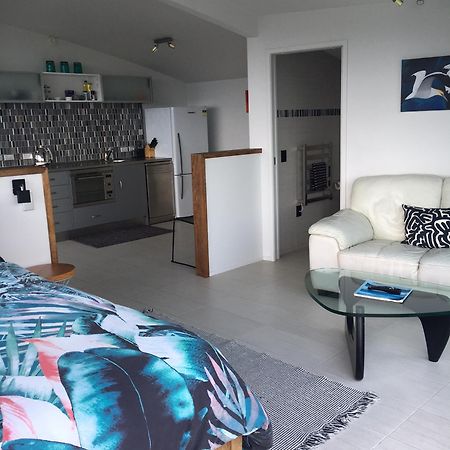 Apartament The Nikau Loft Onetangi Zewnętrze zdjęcie